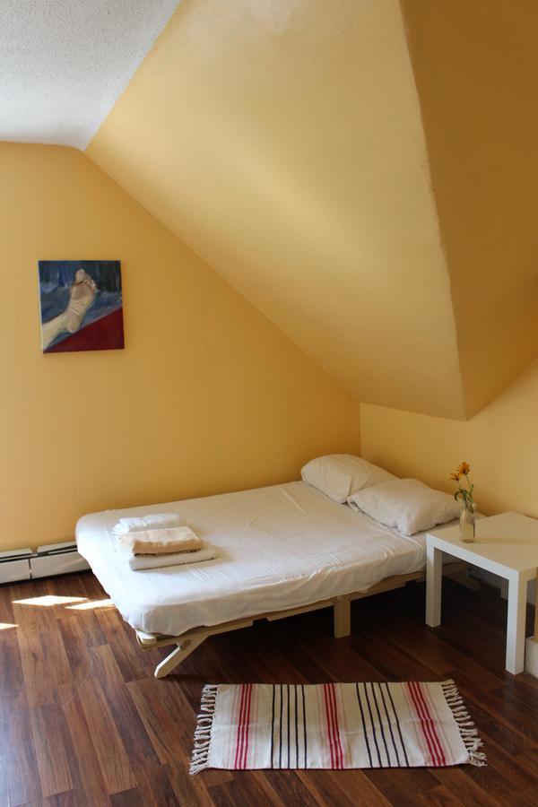 Providence Hostel & Guest House Exterior photo
